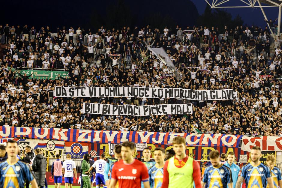 Split: Transparenti na utakmici Hajduk - Rijeka