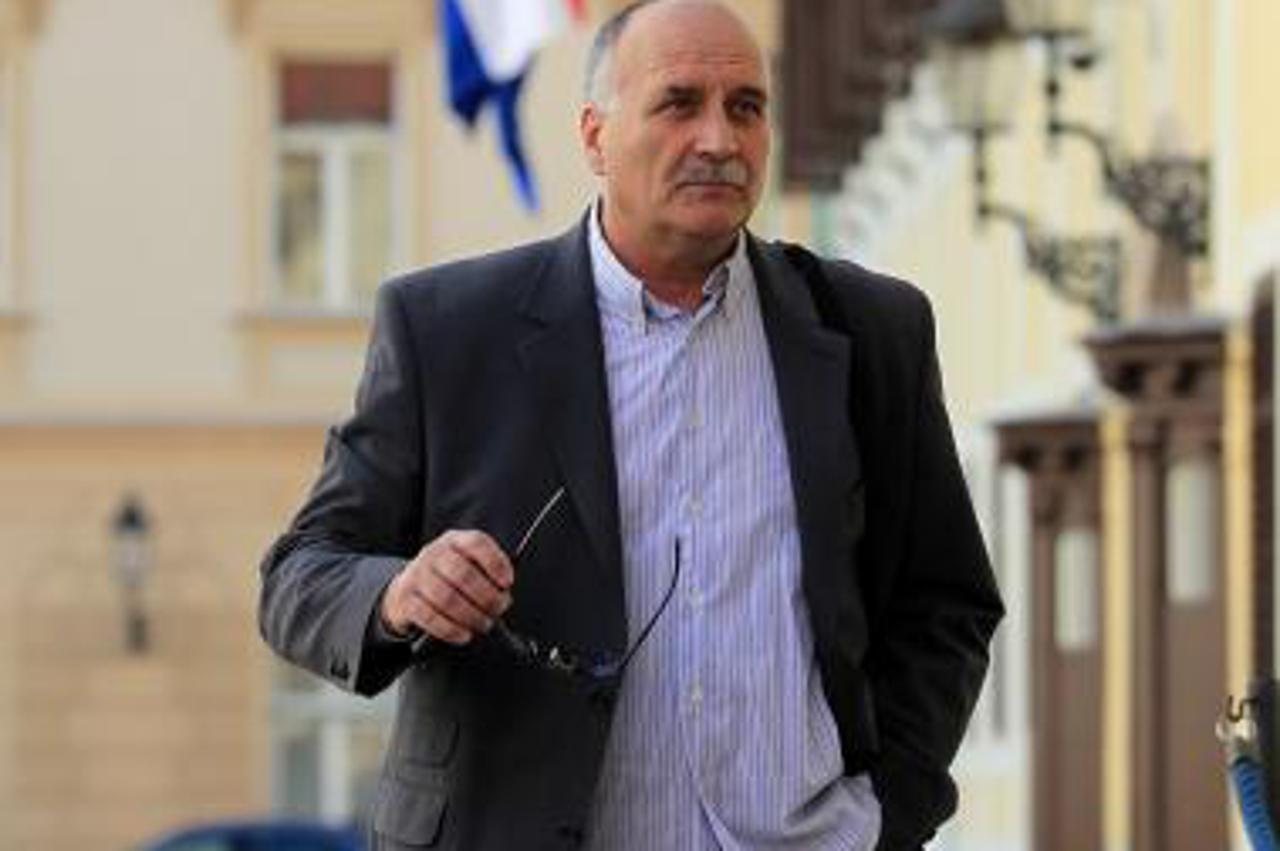 '07.04.2011., Zagreb -  Sastanak sindikata i Vlade. Dolazak u Vladu. Ozren Matijasevic. Photo: Antonio Bronic/PIXSELL'