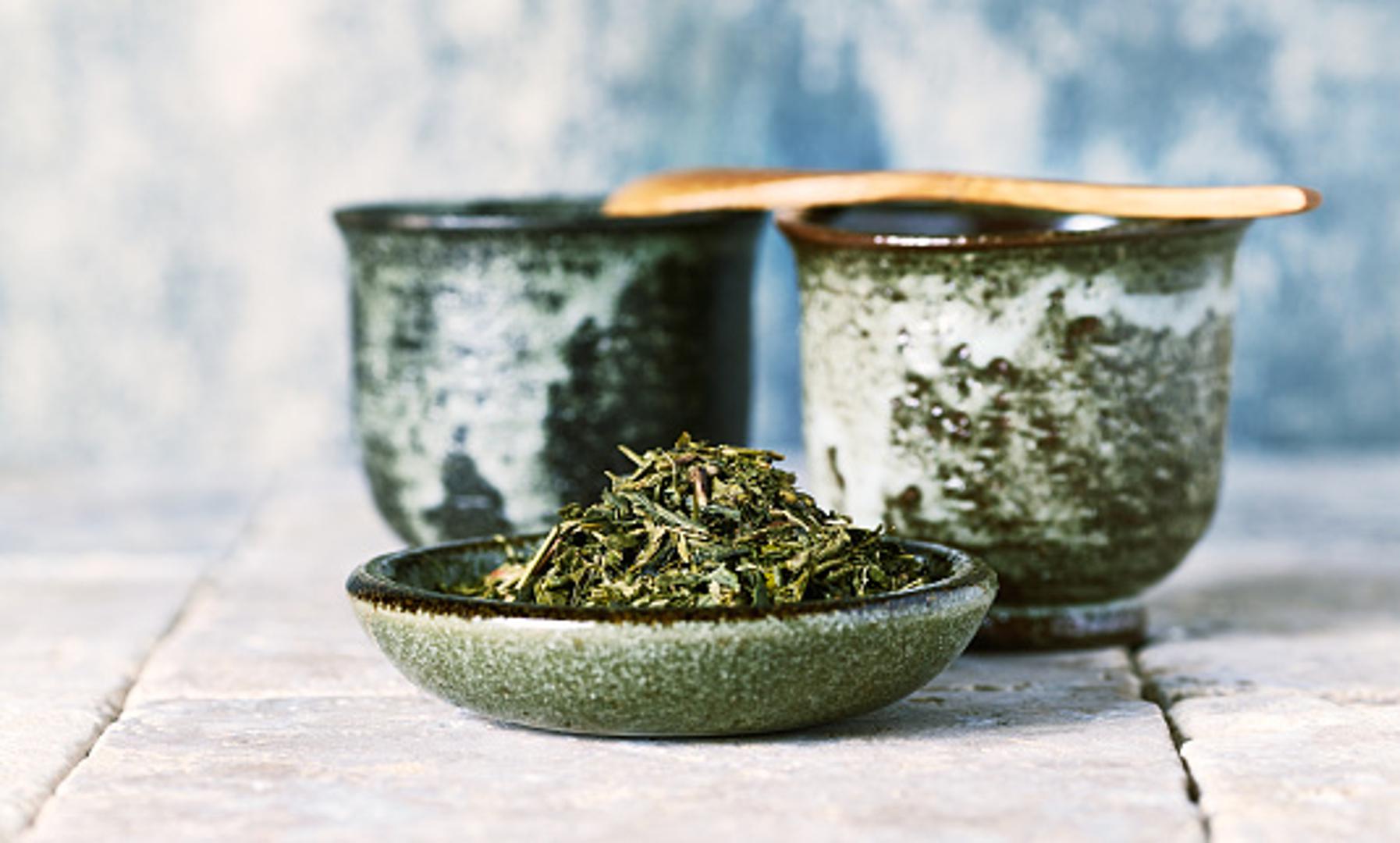 Kako biste smršavjeli uz pomoć zelenog čaja potrebno je piti 2 do 3 šalice tog napitka u danu, pokazali su rezultati istraživanja na Medicinskom centru Sveučilišta Maryland. 