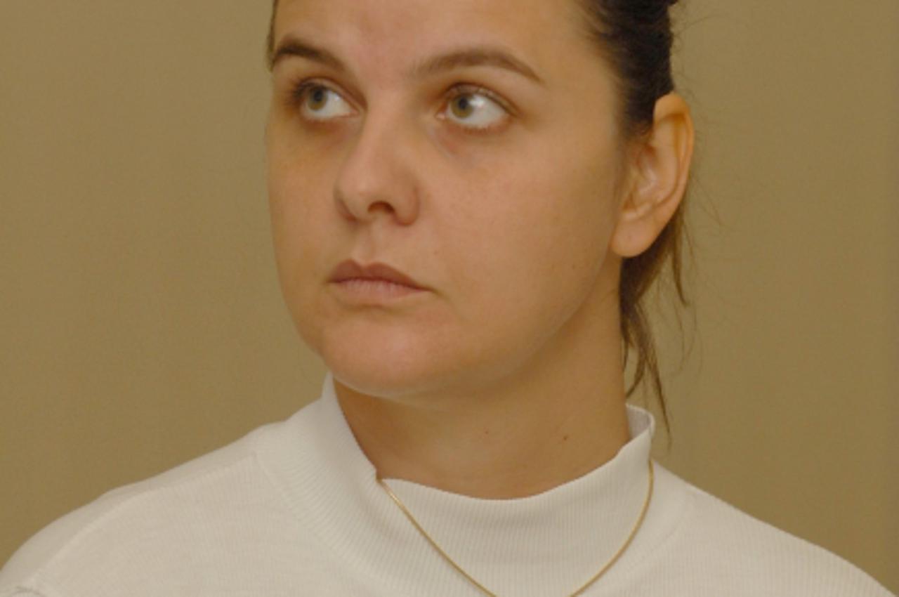 'Karlovac - Predstavljena analiza turistickog prometa.Nikolina Lisac djelatnica TIC-a131010 Photo: Kristina Stedul Fabac/PIXSELL'