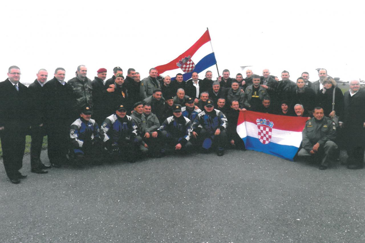 gotovina, doček (1)
