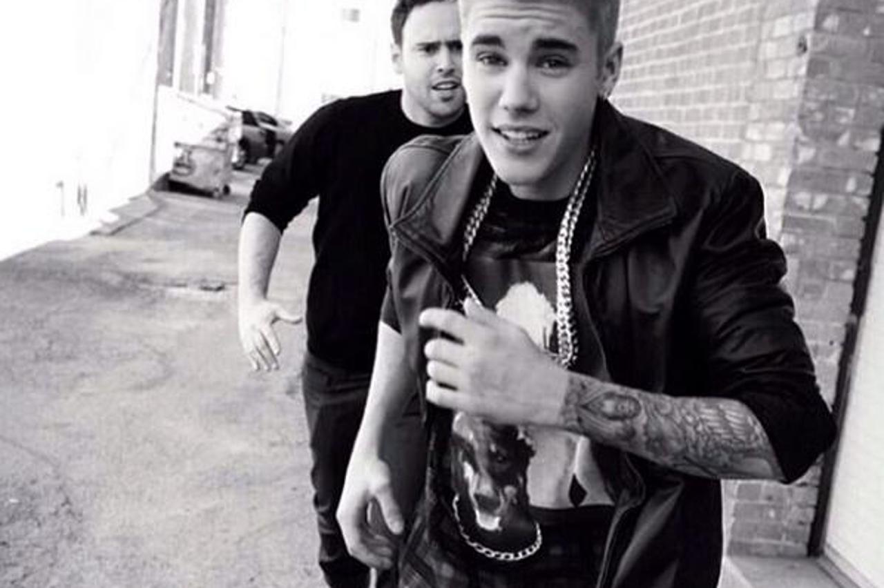 Justin Bieber Braun Scooter