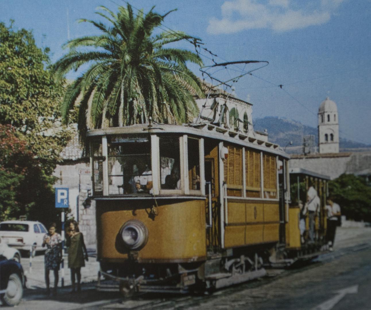 Dubrovnik je dobio električni tramvaj 1910., nekoliko mjeseci nakon Zagreba.