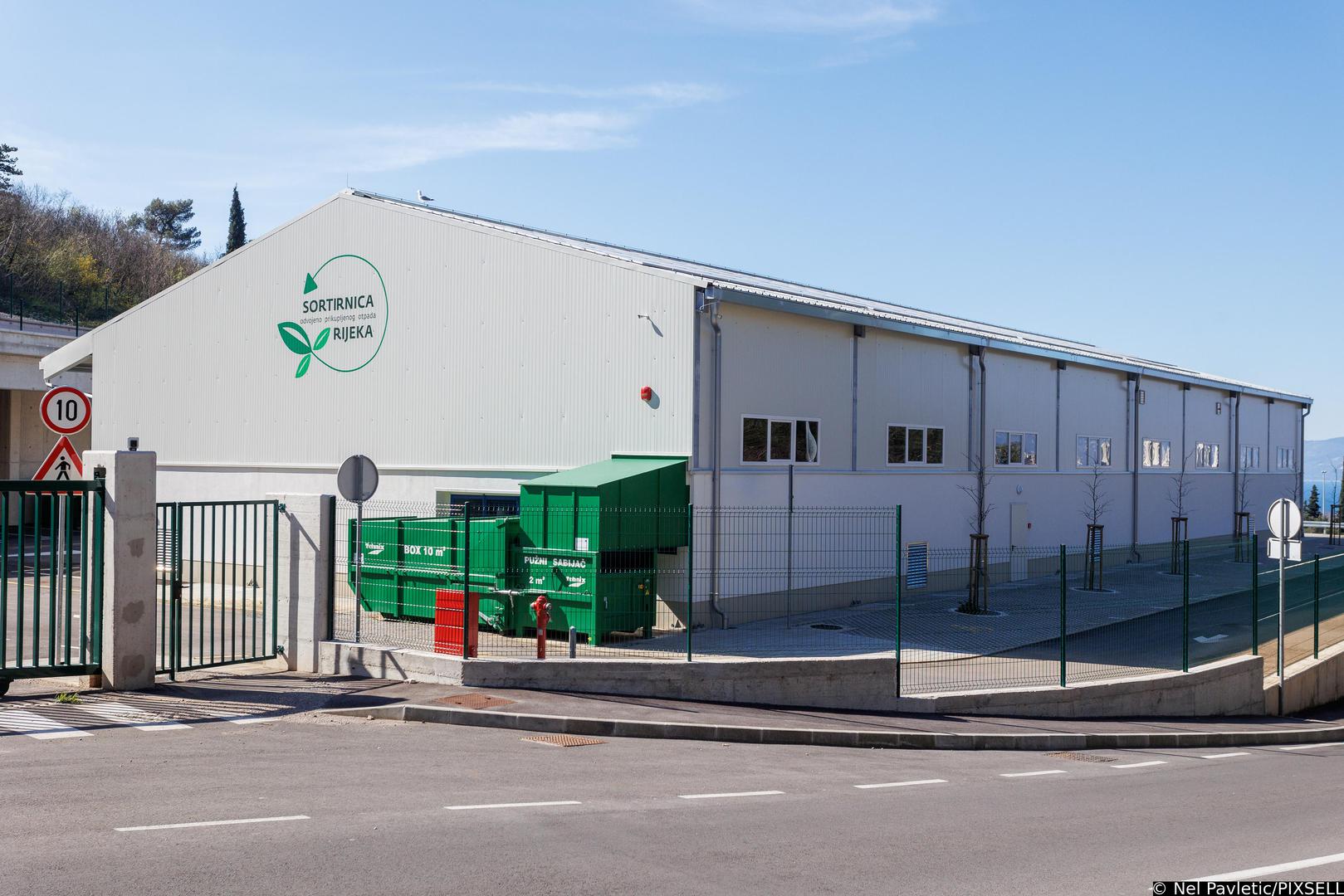 04.04.2023., Rijeka - Sortirnica odvojenog prikupljenog otpada Mihaceva Draga, koja je financirana novcem Eu Fondova a sada je predmet istrage. Photo: Nel Pavletic/PIXSELL