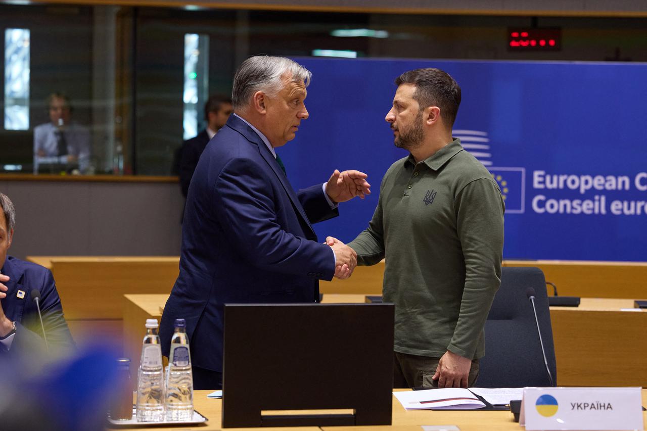 Zelensky Signs Security Agreement - Brussels