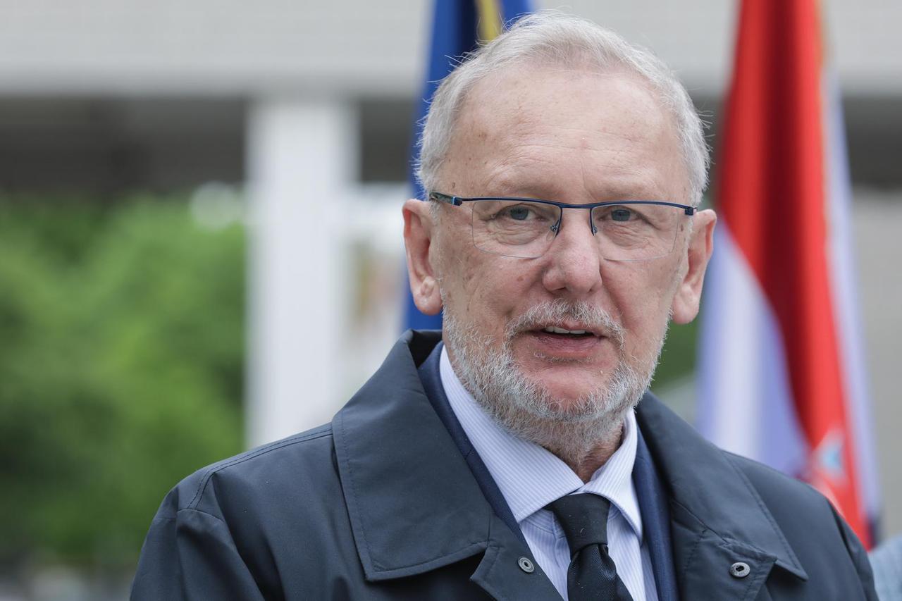 Zagreb: Davor Božinović nazočio programu primopredaje policijskih motocikala