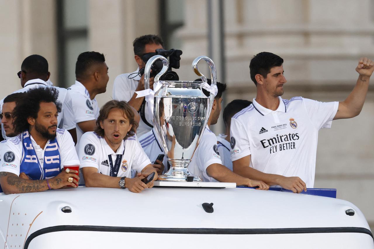 Luka Modrić (1)