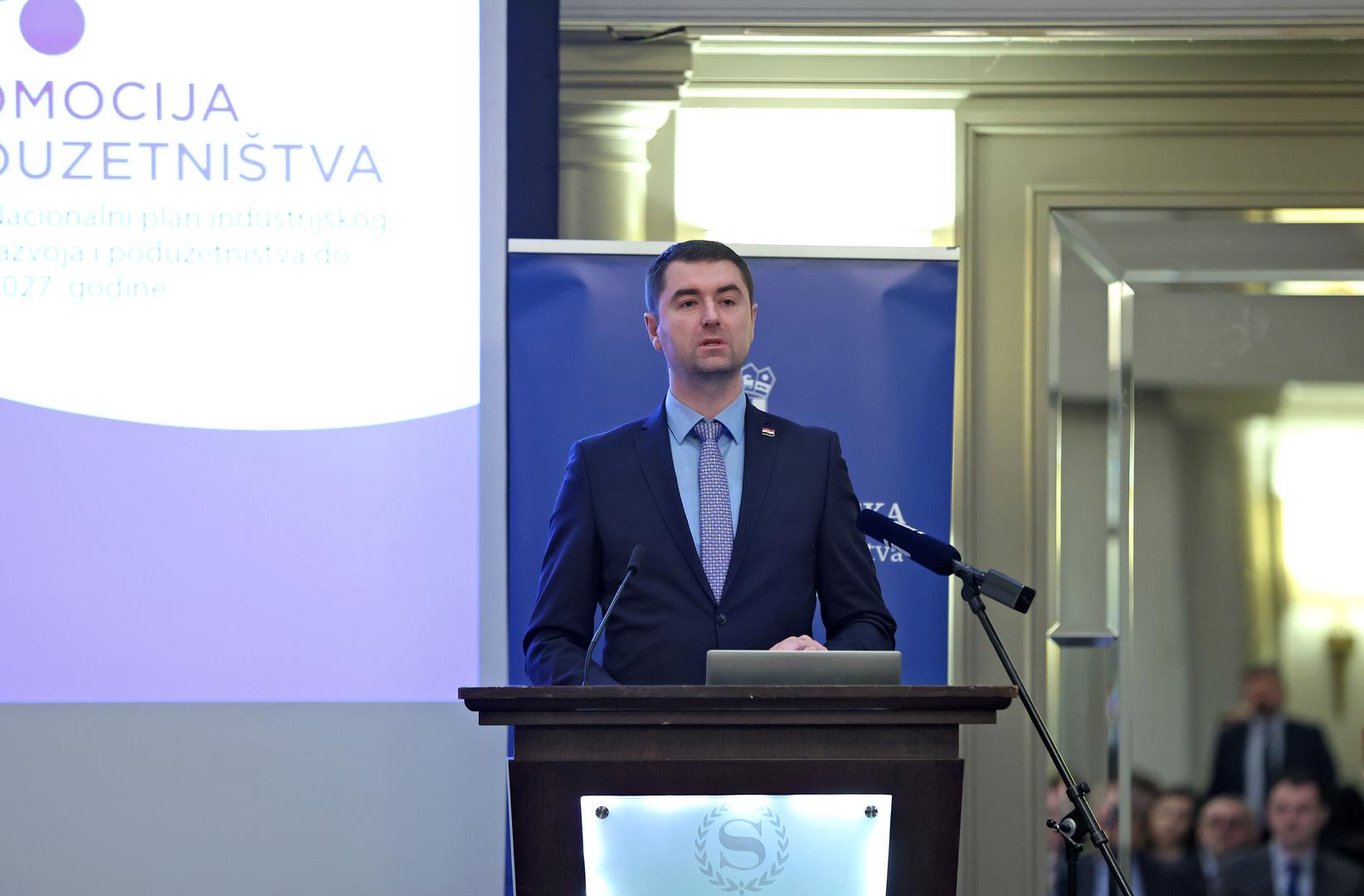 06.12.2023., Zagreb - Konferencija "Zelena energija - Put prema hrvatskoj energetskoj neovisnosti" u hotelu Sheraton. ministar gospodarstva i odrzivog razvoja Davor Filipovic Photo: Sanjin Strukic/PIXSELL