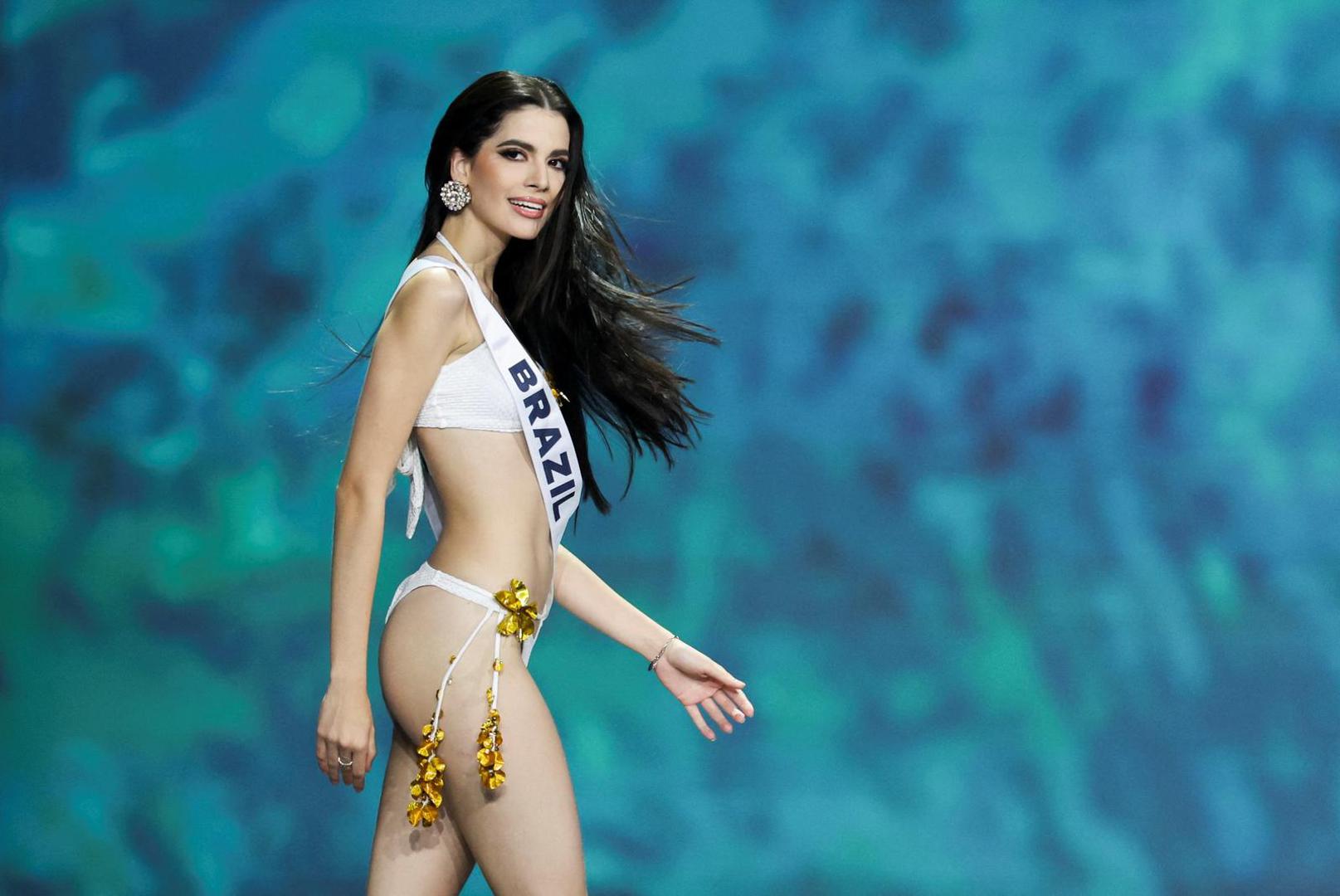 Sve one pokazale su svoje tijelo u bikiniju te spremno pozirale, a kako je to izgledalo pogledajte u našoj fotogaleriji. 