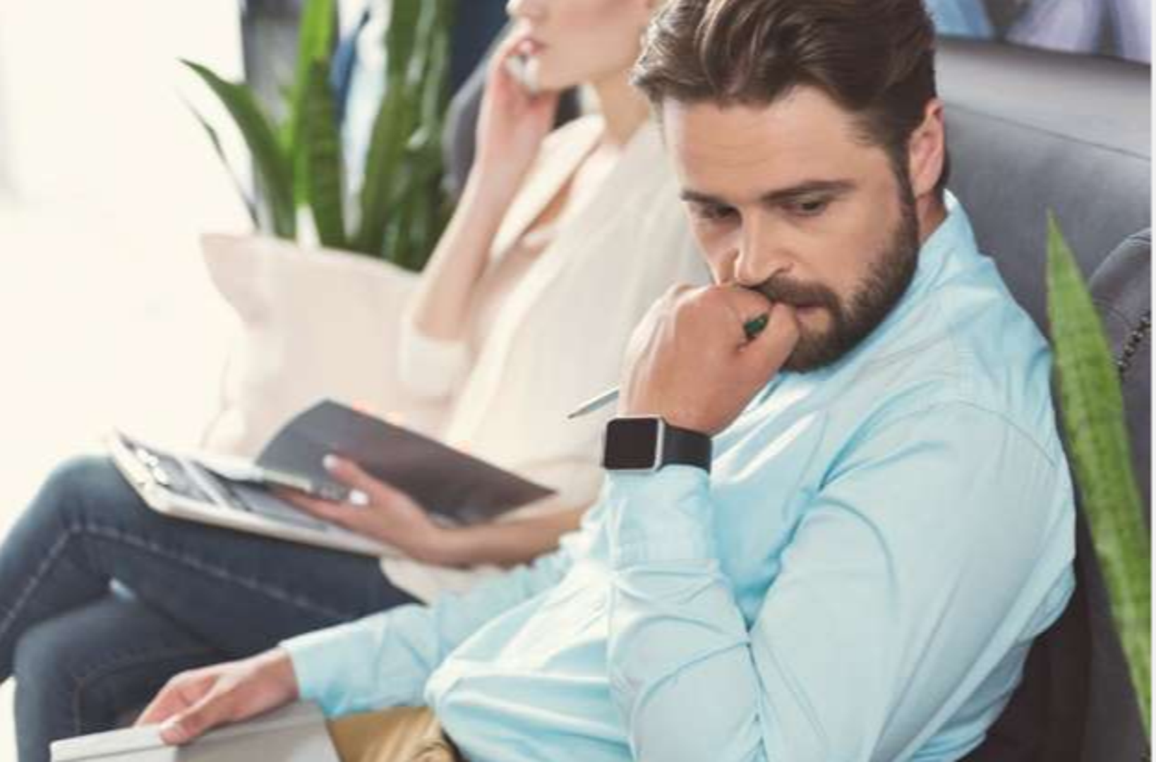 Stalno grizu usne? Vjerojatno pokušavaju sakriti prave osjećaje. Ljudi različito pokazuju nervozu, a kada grizu usne znači da nešto skrivaju.