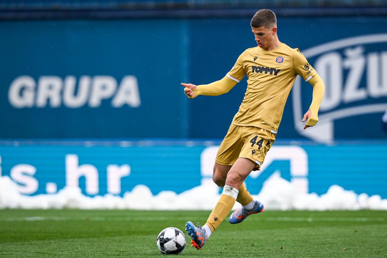 16-godišnji Luka Vušković debritirao za Hajduk protiv Dinama