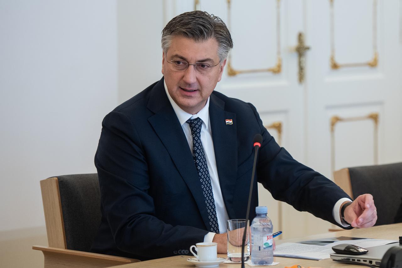 Zagreb: Andrej Plenković sastao se s predstavnicima Hrvatske poljoprivredne komore