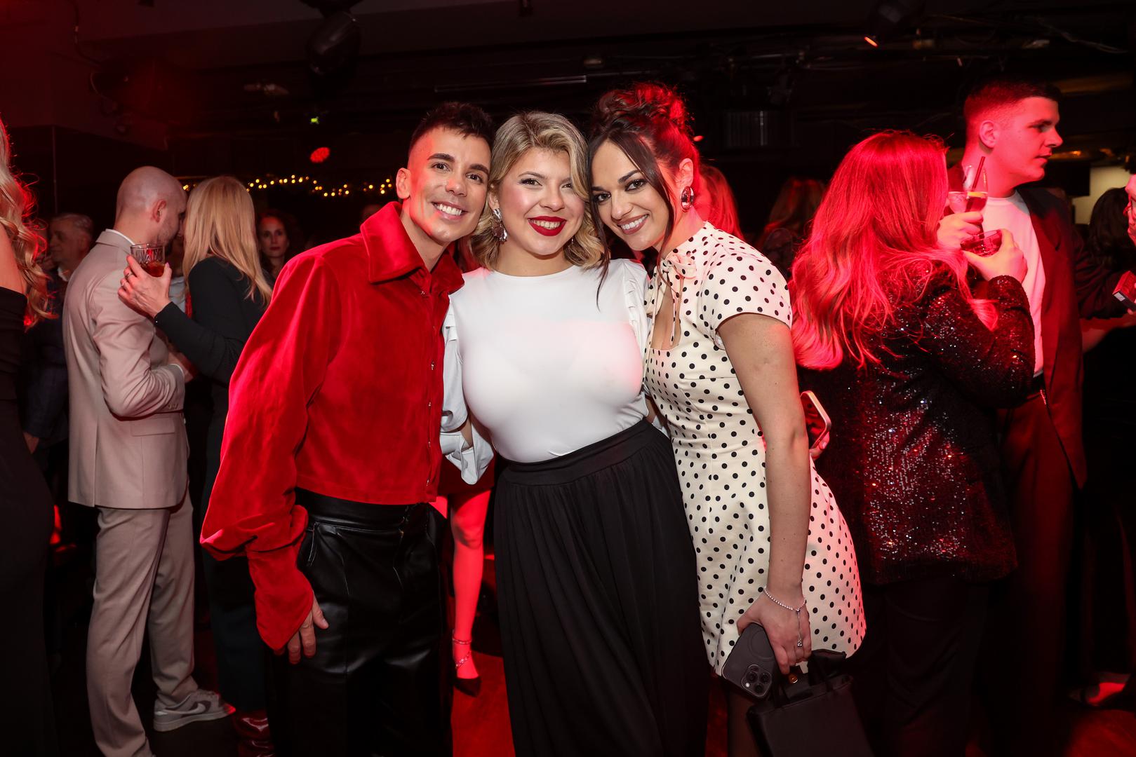 Tko se sve ondje zabavljao, kako su dobitnici proslavili svoje uspjehe i tko se posebno istaknuo u opuštenijem, after hours izdanju, pogledajte u nastavku kroz bogatu fotogaleriju.