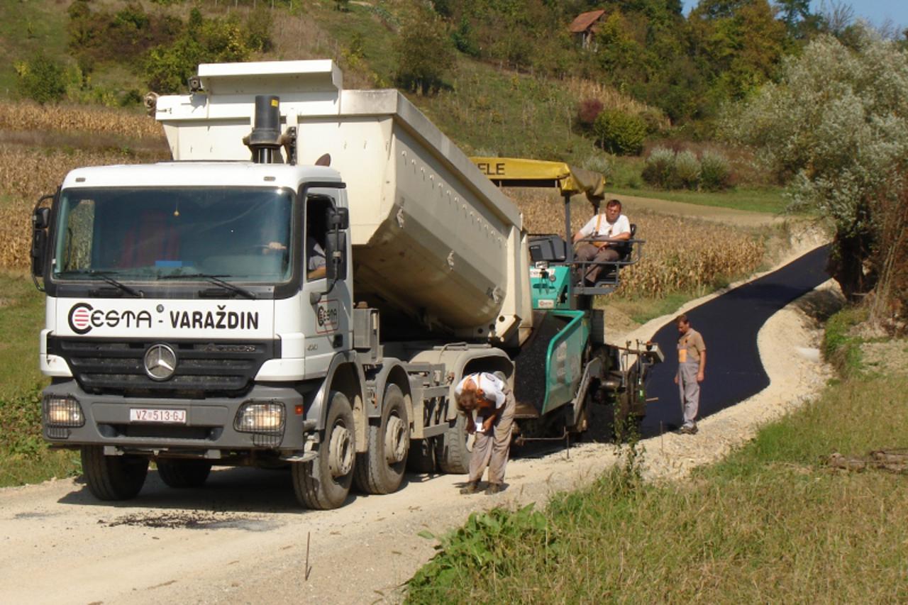 '                               '