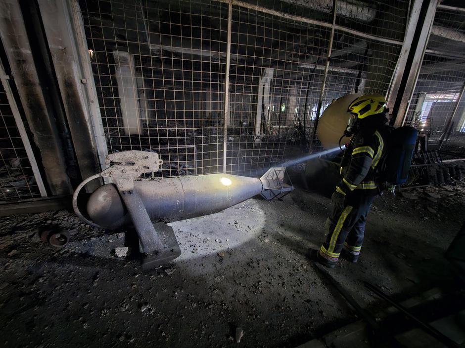 Zagreb: U nedovršenoj bolnici u Blatu vatrogasci pronašli pomorsku minu i torpedo 