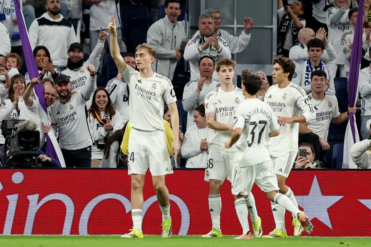 LaLiga - Real Madrid v Elche