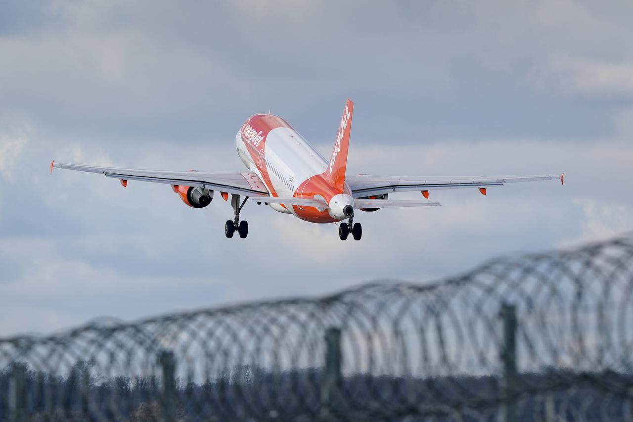 Gatwick Airport expansion