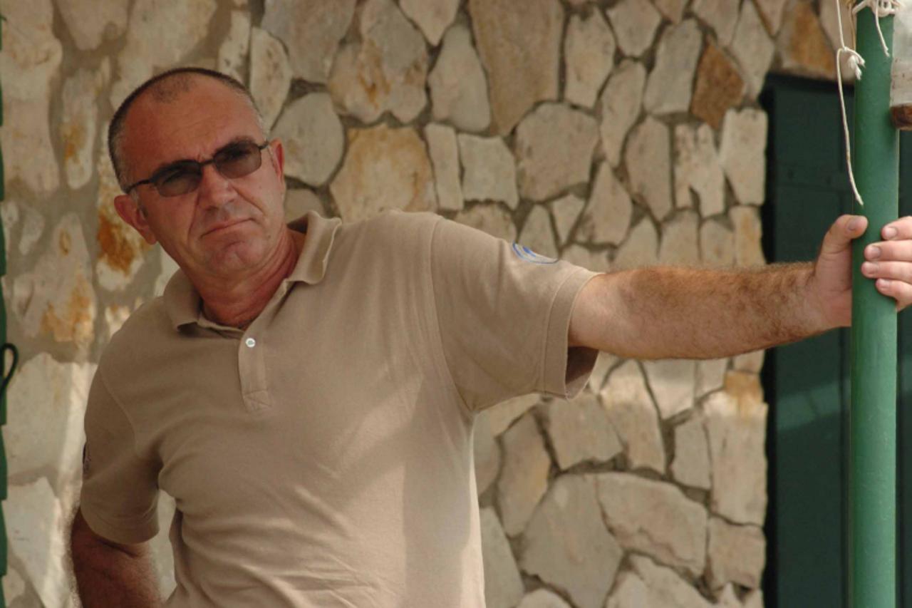 'za unutrasnju.....310807...kornati branko...kereta...ravnatelj.np.kornati snimio hrvoje jelavic'