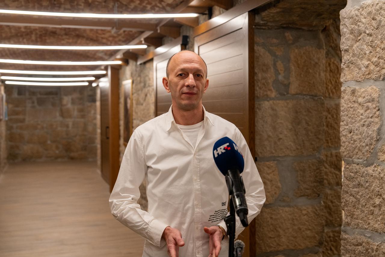 Ličko-senjska županija i Fond za zaštitu okoliša održali su sastanak na temu sanacije nelegalno odloženog otpada u Gospiću