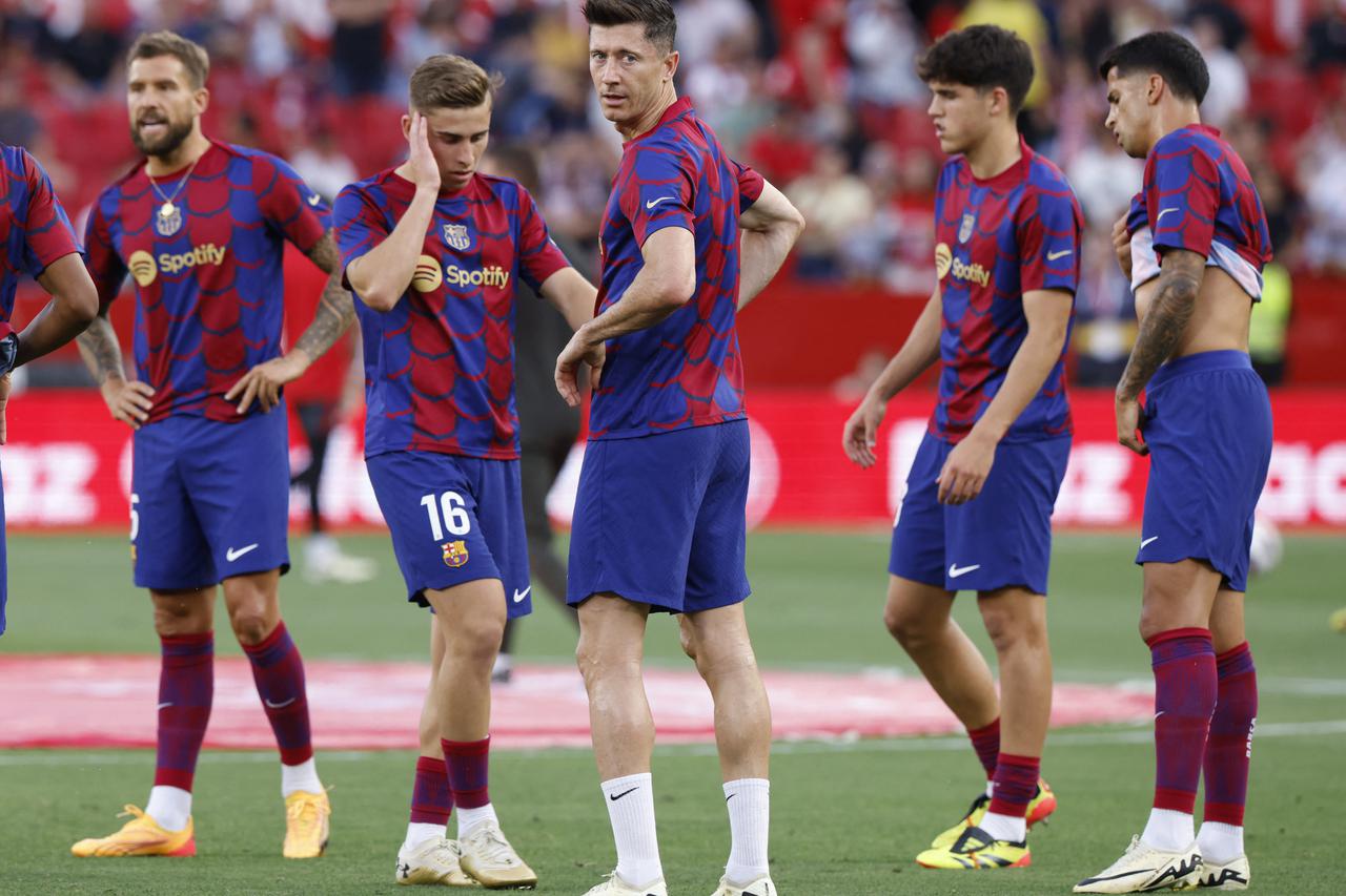 LaLiga - Sevilla v FC Barcelona