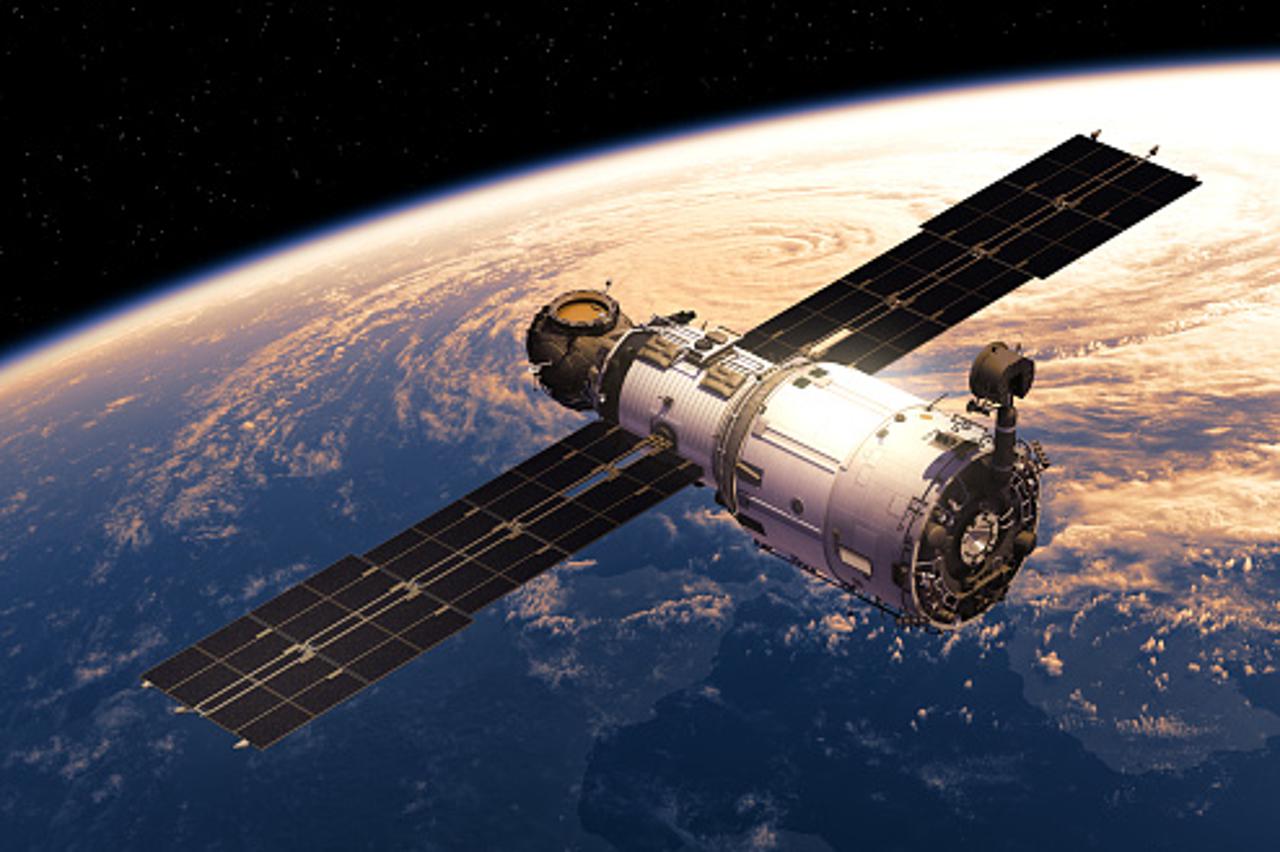 Satelit