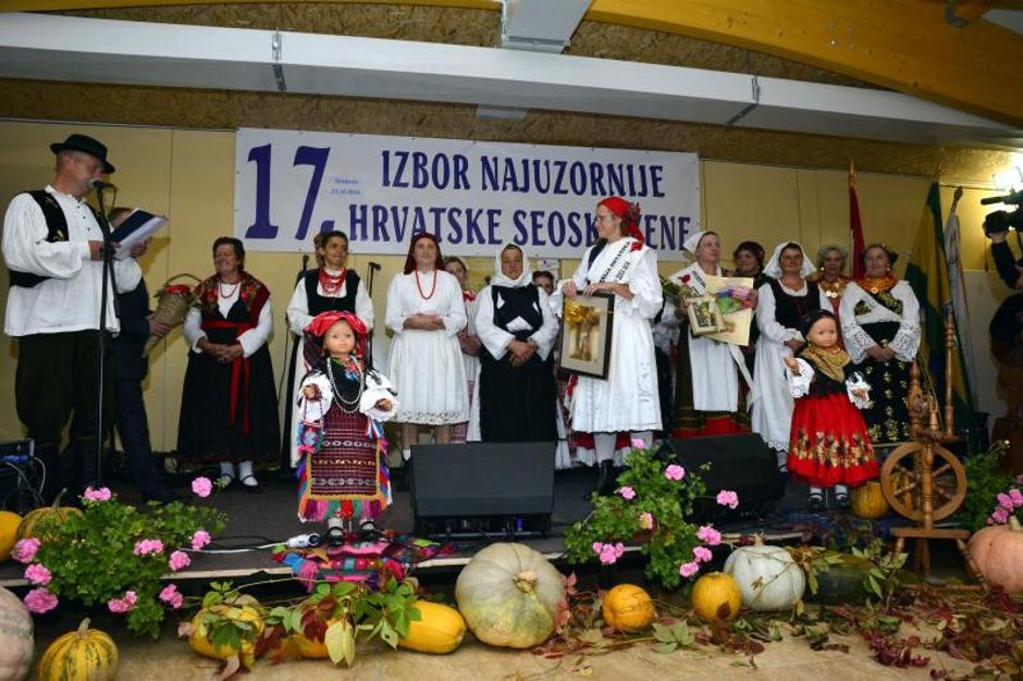 Uzorna seoska žena, izbor i pobjednica