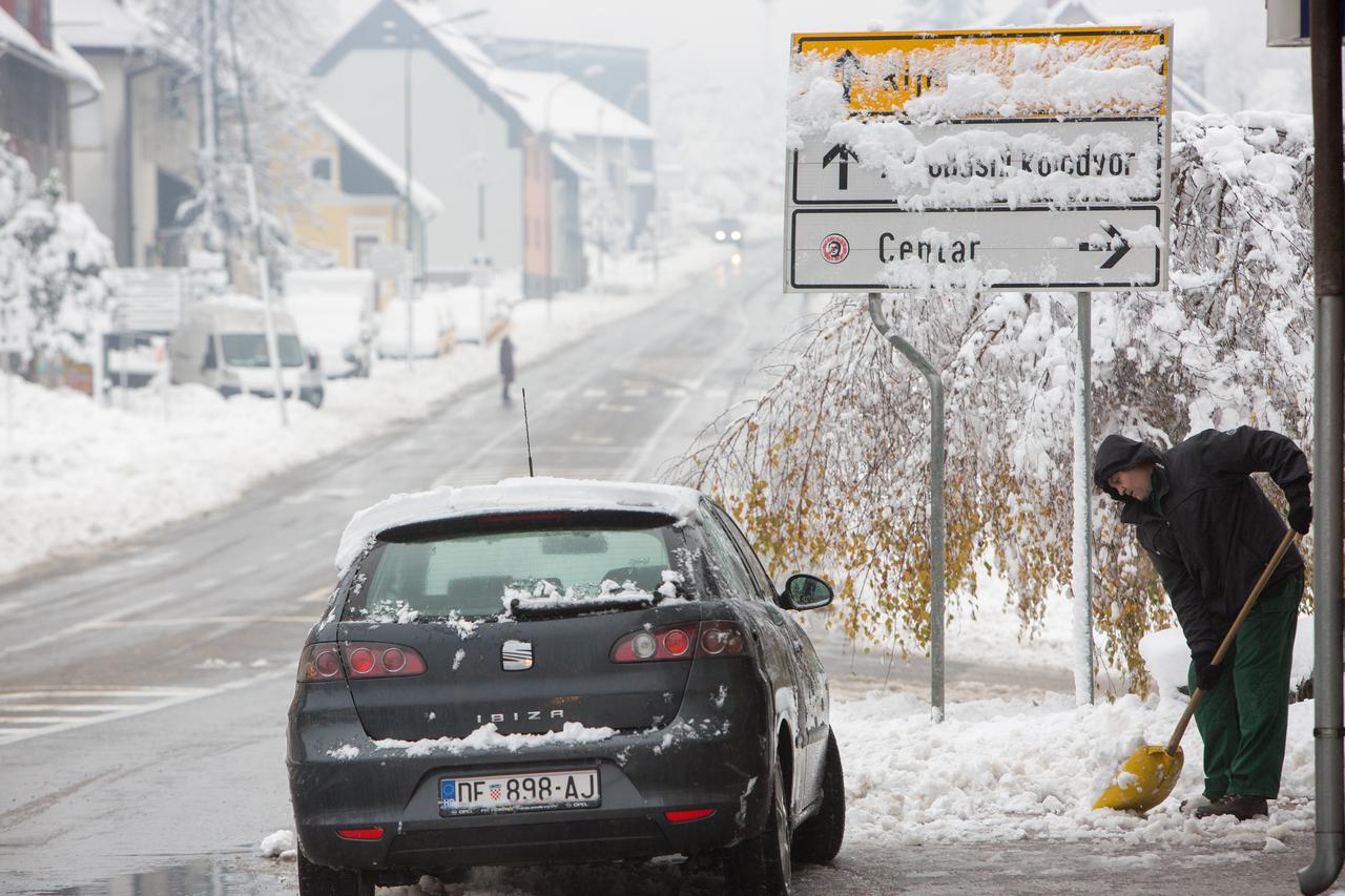 12.11.2016., Gorski Kotar - Snjezni pokrivac zabijelio je Gorski Kotar. Photo: Nel Pavletic/PIXSELL