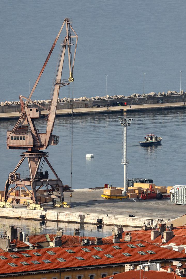 19.3.2023. Rijeka - Operacija izmjestanja mine zaostale iz Drugog svjetskog rata u Rijeckoj Luci.  Photo: Nel Pavletic/PIXSELL