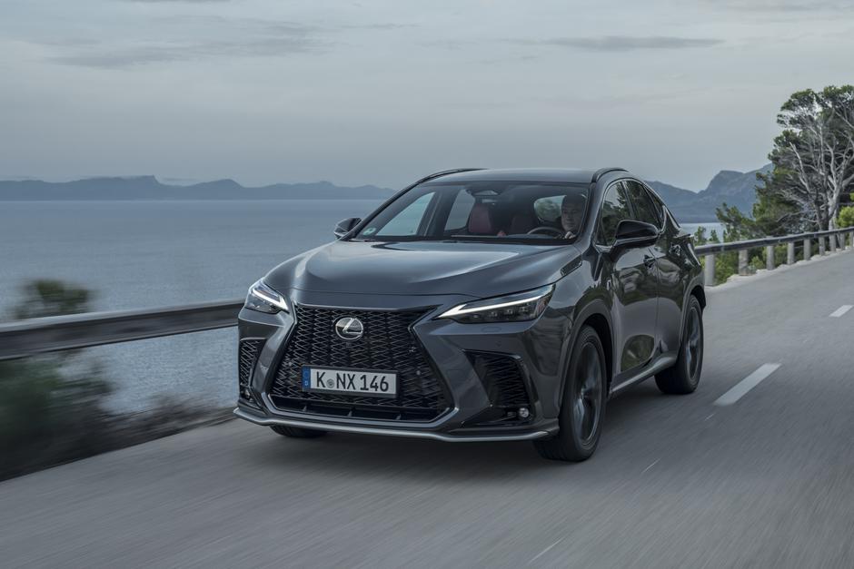 Lexus NX 450h