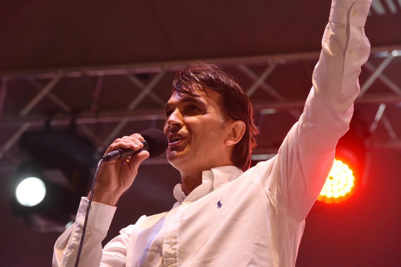 Livno: Zlatko Dalić u društvu Thompsona pozdravio okupljene obožavatelje