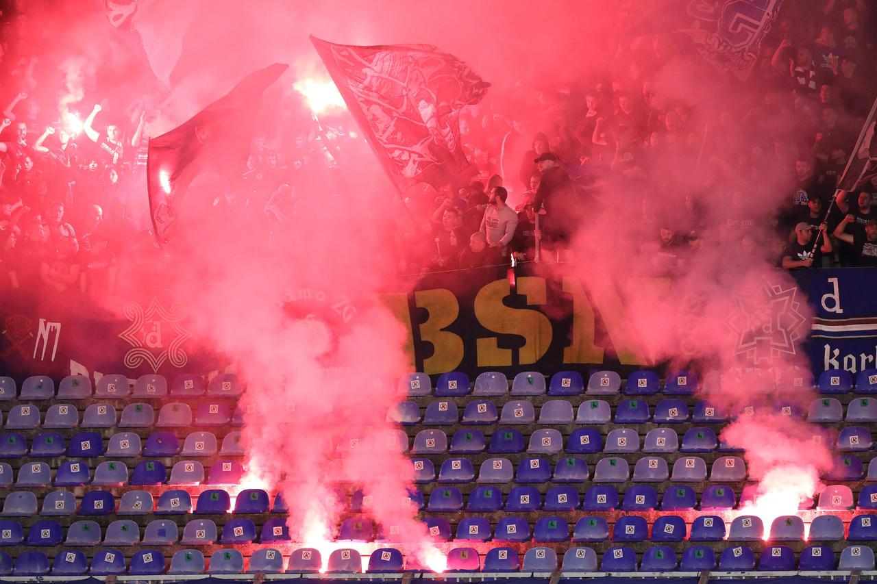 Navijači na stadionu Maksimir na utakmici između Dinama i Šerifa