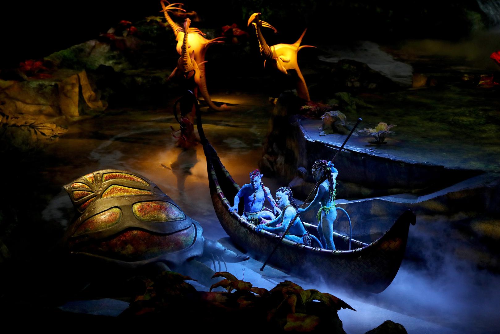 Cirque du Soleil pet se godina pripremao za ovu produkciju, a gotovo je četiri godine na turneji – nakon nastupa u Sjevernoj Americi, Aziji, Australiji i Novom Zelandu, Zagreb je osamdeset i četvrti grad na europskoj turneji ovih umjetnika.