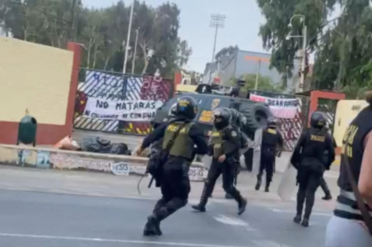 Police presence at University San Marcos, in Lima