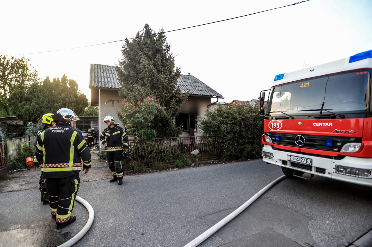 Požar obiteljske kuće u ulici Franje Malnara u Zagrebu