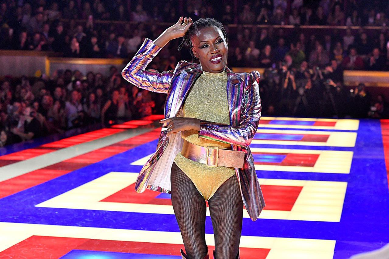 Grace Jones na reviji Tommyja Hilfigera