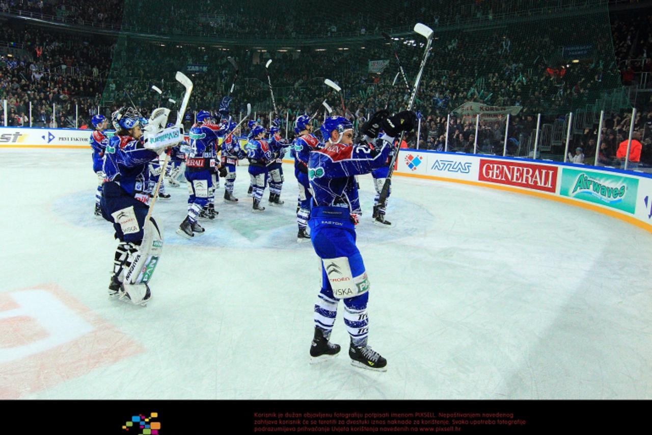 \'13.01.2012., Arena Zagreb, Zagreb - Arena Ice Fever, EBEL Liga, hokejaska utakmica KHL Medvescak Zagreb - KAC.   Photo: Marko Lukunic/PIXSELL\'