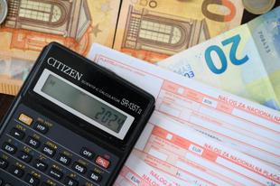 Tisuće građana će odsad dobivati manje iznose na računu, a smanjuju se i dodatne naknade