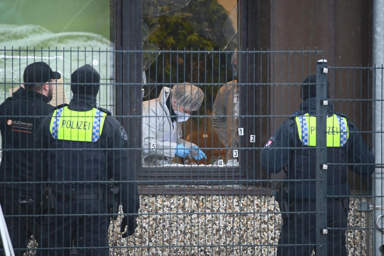 Shots in Hamburg with several dead and injured