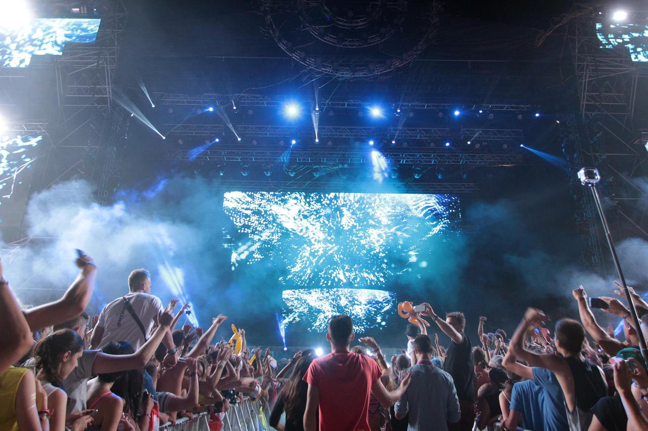 Ultra 
