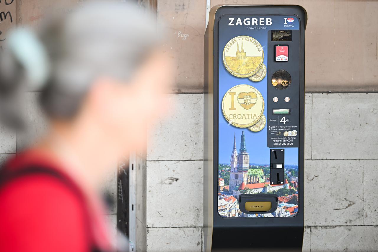 Zagreb dobio automat za kupnju pozlaćenih suvenirskih novčića