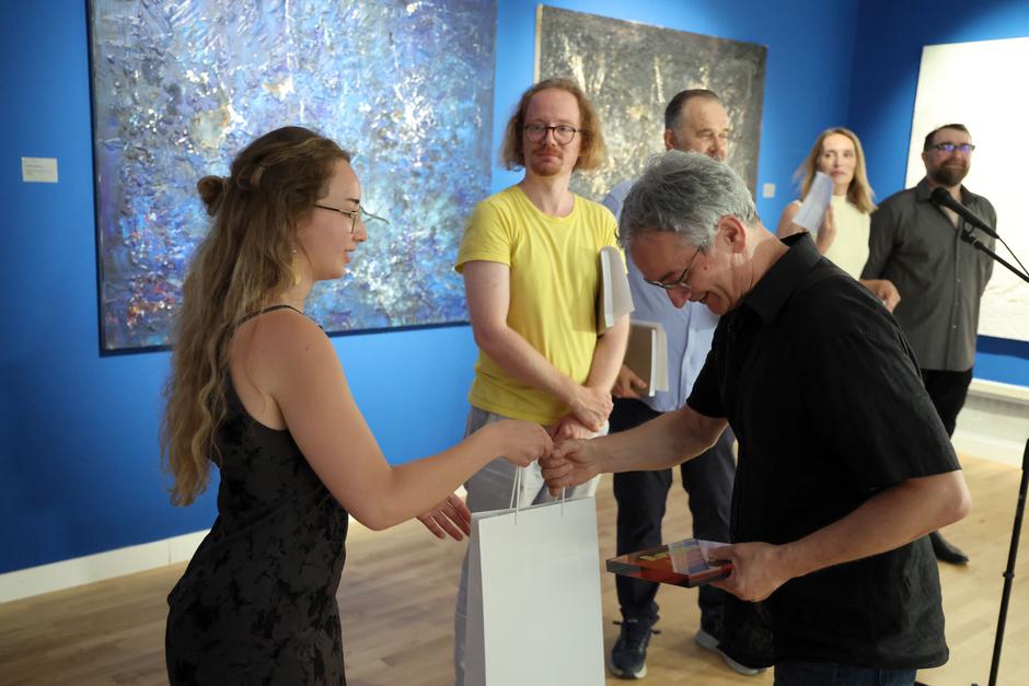 Zagreb: Svečano dodjeljene nagrade i promocija kataloga 8. bijenala slikarstva