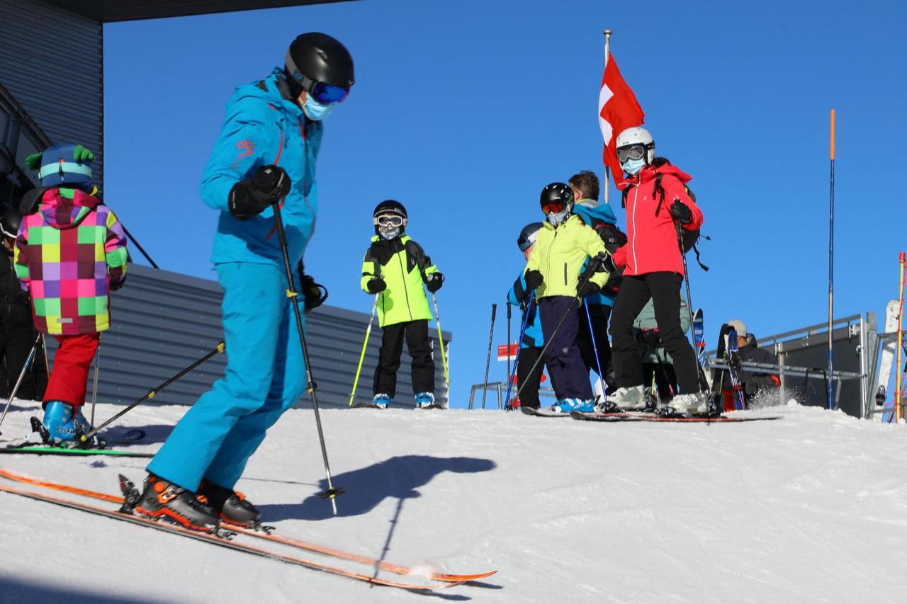 Ski Resorts Stay Open Amid Coronavirus Pandemic - Switzerland