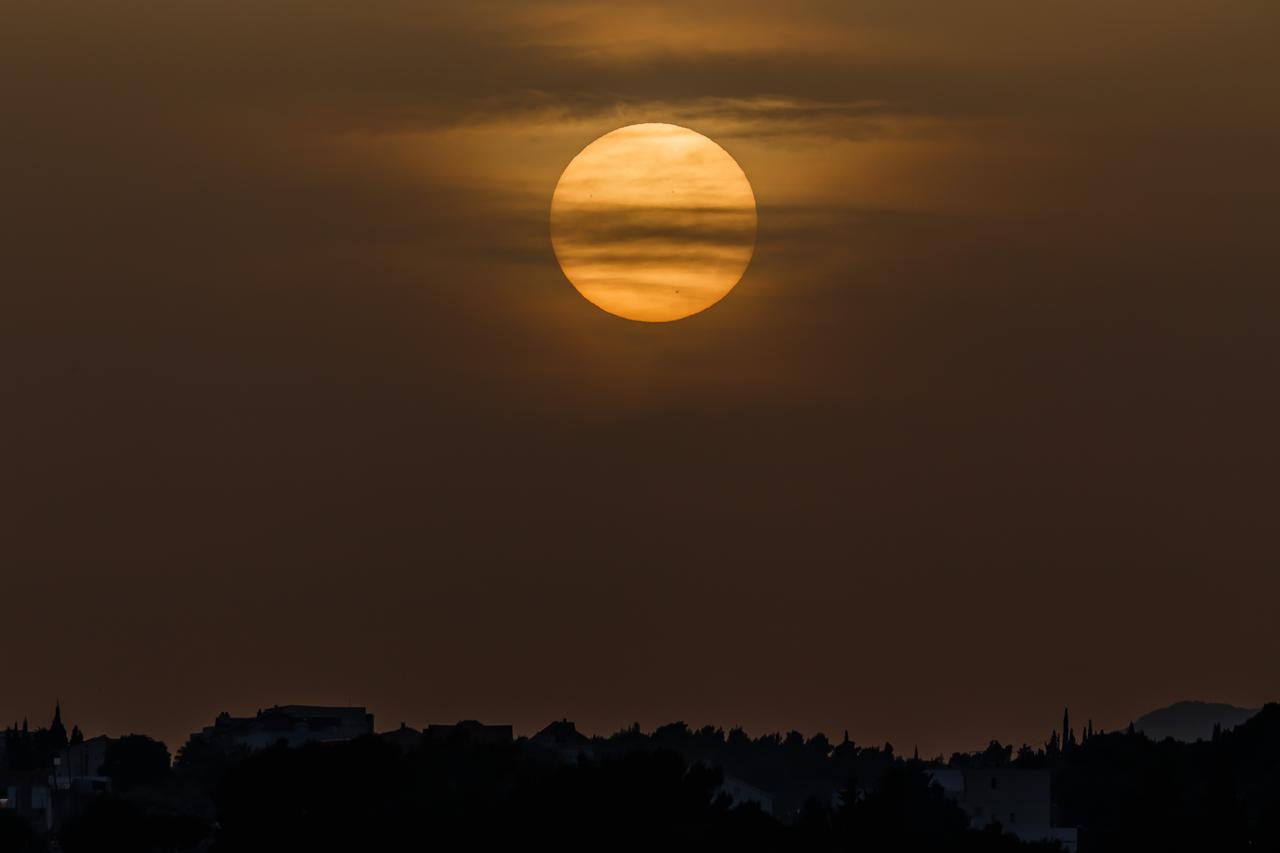 Zalazak sunca promatran iz akvatorija Stobreča