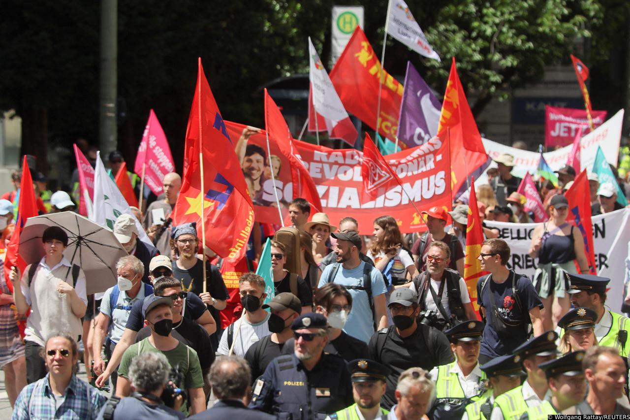 Protests ahead of G7 summit, in Munich