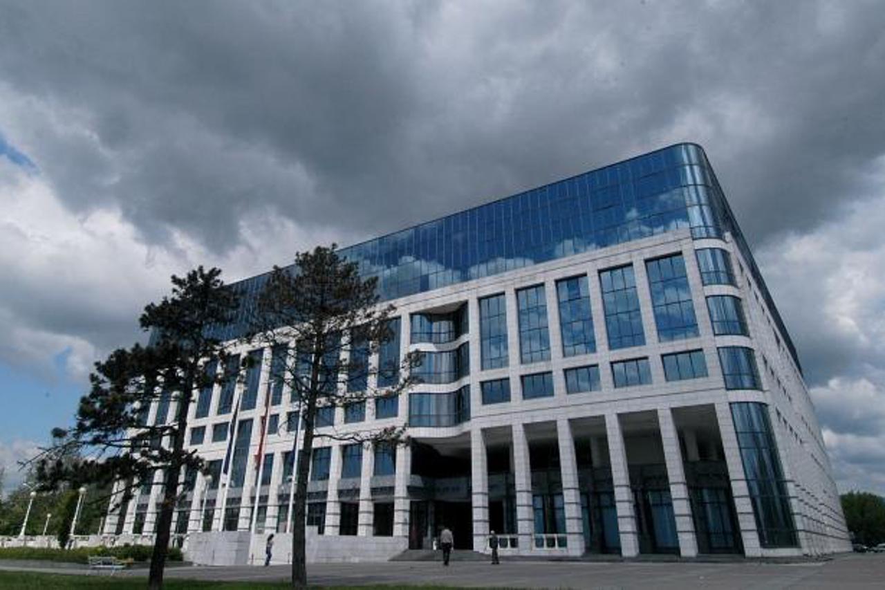 '24.05.2004.Zagreb - Inina zgrada na Aveniji Veceslava Holjevca Photo: Boris Scitar/Vecernji list'