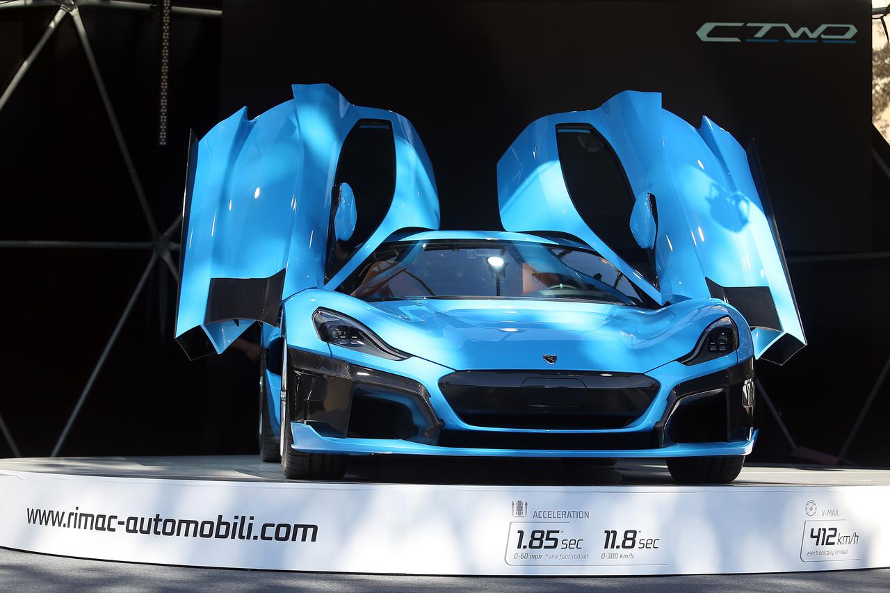 U centru Zagreba građanima predstavljen super automobil Rimac C-Two