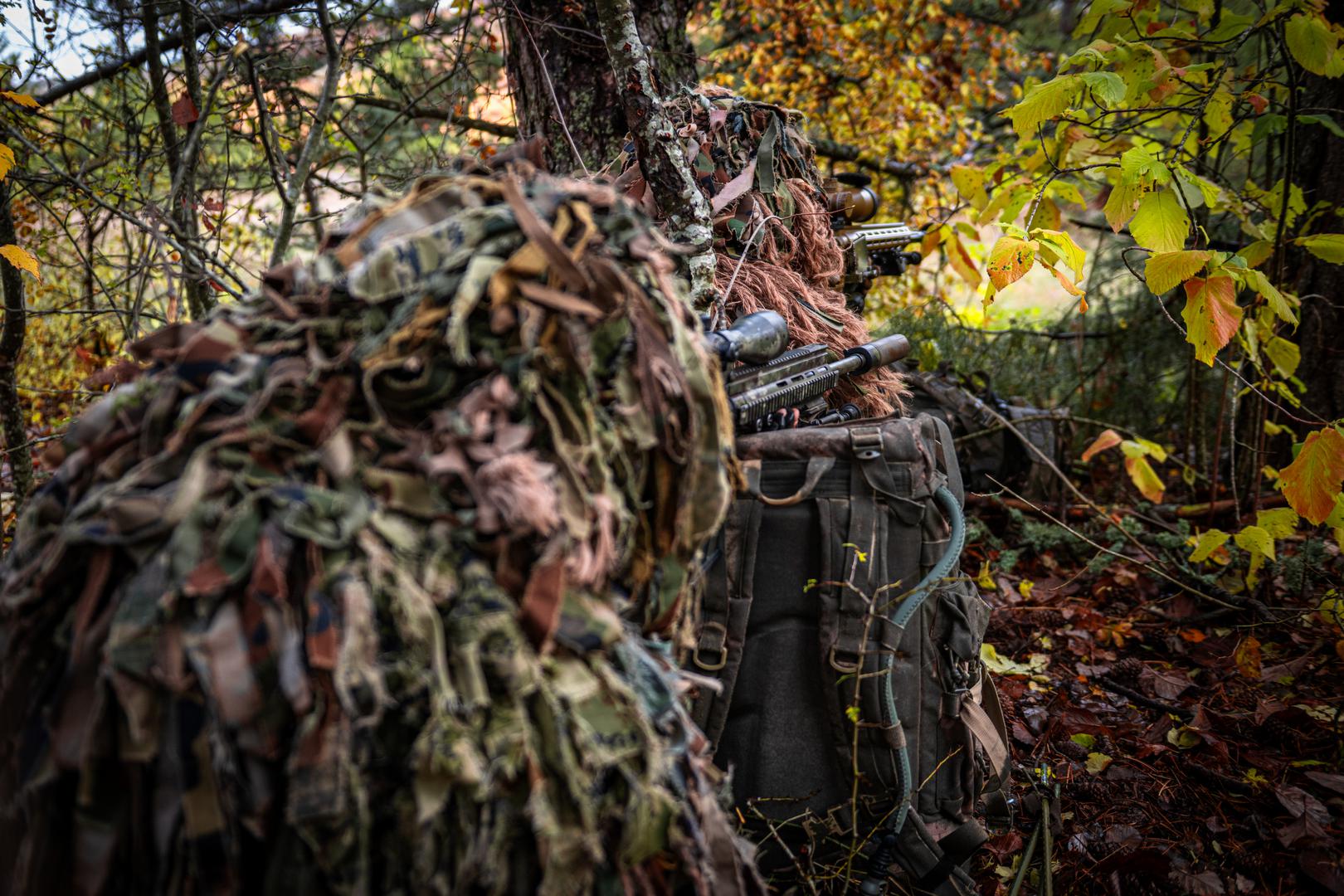„Polaznike učimo da se što manje oslanjaju na elektroničke uređaje, no i da se znaju služiti svim dostupnim elektroničkim pomagalima. U temeljima obuke je razvijanje navike na oslanjanje na vlastite sposobnosti  jer su sve elektroničke naprave u konačnici nepouzdane i ovise o izvoru energije koji se u svakom trenutku može isprazniti“, naglasio je voditelj obuke.