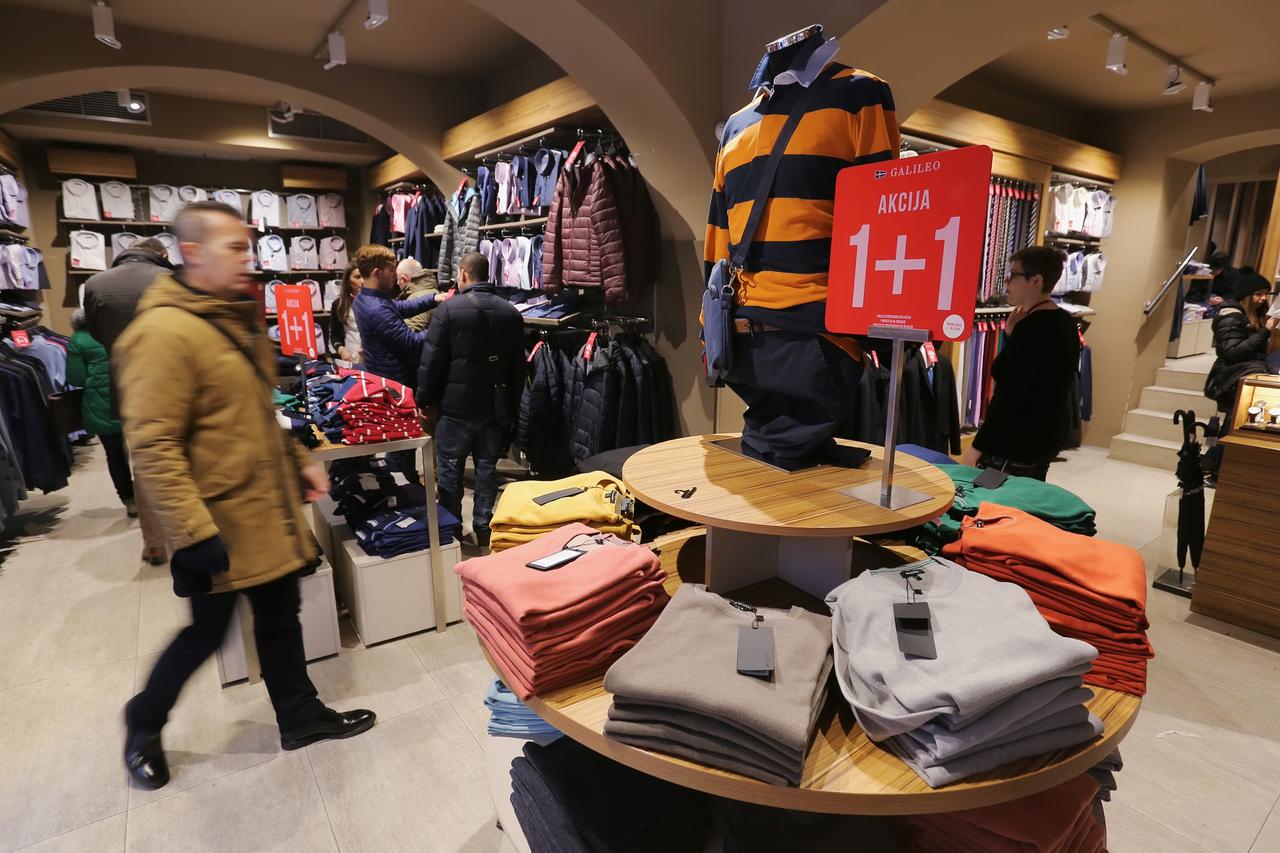 29.12.2016., Zagreb - U trgovinama u centru grada su pocela sezonska snizenja. Galileo.  Photo: Tomislav Miletic/PIXSELL