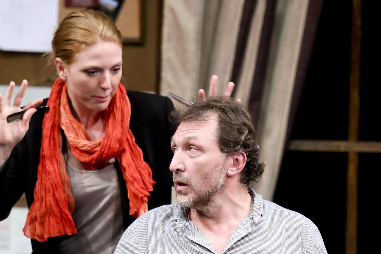 Nataša Janjić Lokas i marko Tojanac u sceni predstave