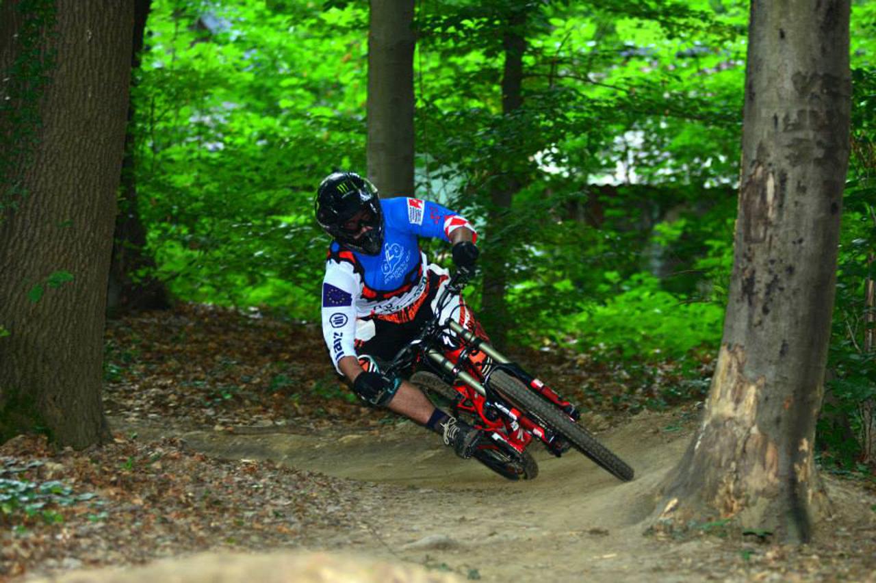 Dođite na Grma downhill utrku